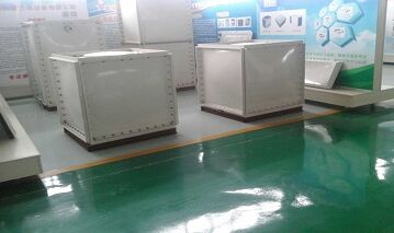 �����ˮ��ײ��ͽ�©ˮ��ԓ��ô�k��